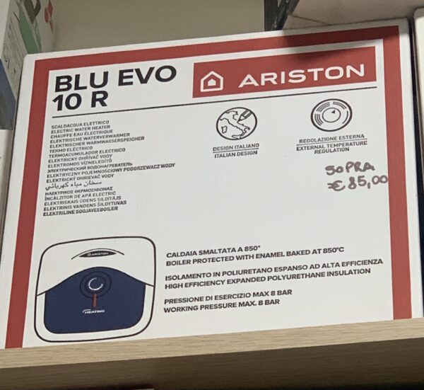 SCALDACQUA ELETTRICO ARISTON SOPRA LAVELLO