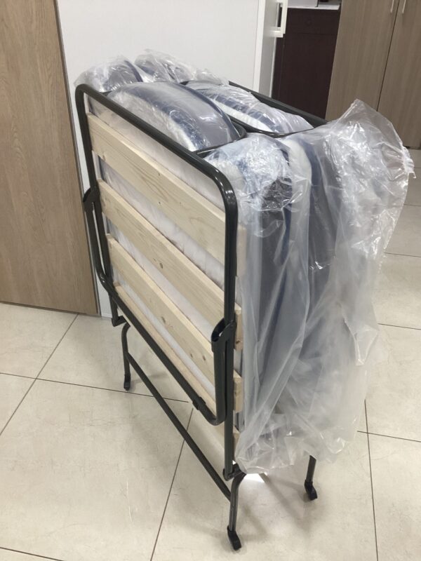 LETTO BRANDINA PIEGHEVOLE CON TAVOLE